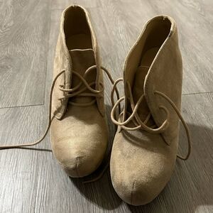 Women's Tan Ankle Boots